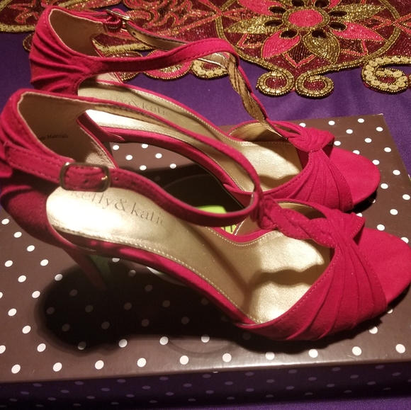 Kelly and Katie Red Suede Strappy Heels - Picture 2 of 4